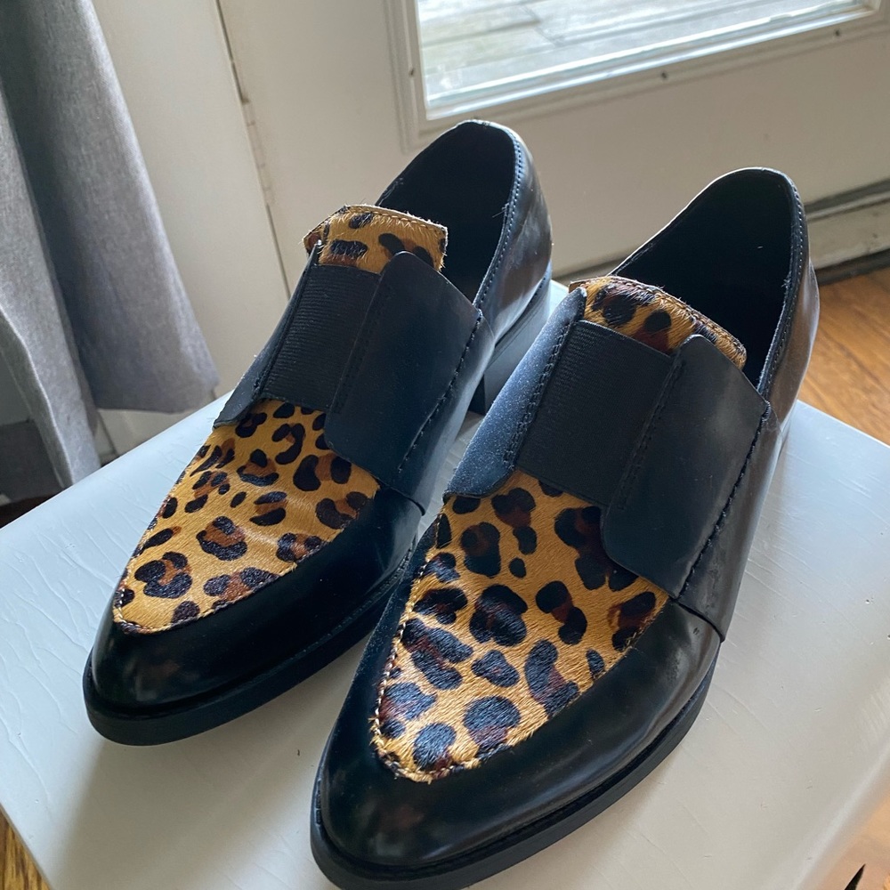 ZARA LOAFERS CHEETAH PRINT WITH RUBBER SOLE BARELY USED